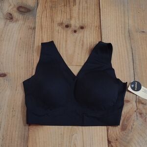 Truekind Black Everyday Comfort V-neck Bralette Size M NWT